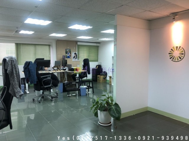 租台北市中心辦公室.屋況優.忠孝復興捷運-亞士不動產(大曜商仲)(租台北市辦公室)專租台北市中心辦公室 租台北市中心辦公室.屋況優.忠孝復興捷運 物件照片07