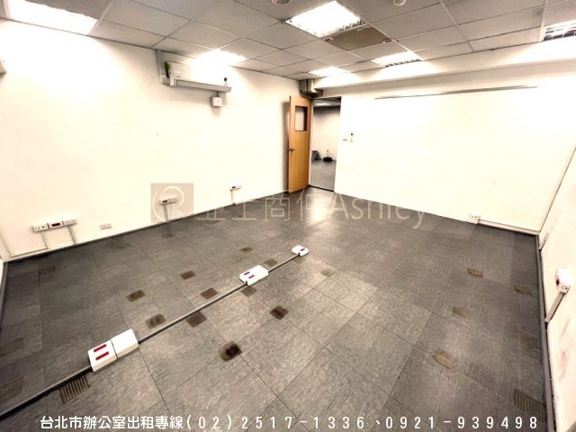 租杭州南路辦公室.使用空間大.屋況佳3廁.有茶水間-亞士不動產(大曜商仲)(租台北市辦公室)專租台北市中心辦公室 租杭州南路辦公室.使用空間大.屋況佳3廁.有茶水間 物件照片06