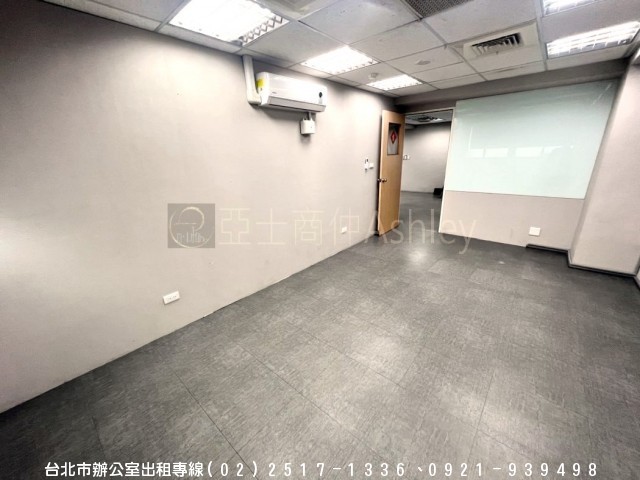 租杭州南路辦公室.使用空間大.屋況佳3廁.有茶水間-亞士不動產(大曜商仲)(租台北市辦公室)專租台北市中心辦公室 租杭州南路辦公室.使用空間大.屋況佳3廁.有茶水間 物件照片11