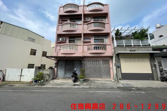 C8彌陀路夜市美透天-一 住商不動產 興嘉店 286-1299 一 買屋賣屋有心最要緊 住商在嘉義 嘉義有興嘉 - C8彌陀路夜市美透天