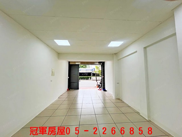 正世賢路上星巴克旁—全新裝修店面住家-嘉義縣市房屋銷售網(冠軍房屋)05-2266858~~ 嘉義房屋 嘉義買屋 嘉義賣屋 嘉義透天 嘉義仲介 嘉義不動產 嘉義租屋 正世賢路上星巴克旁—全新裝修店面住家 物件照片02