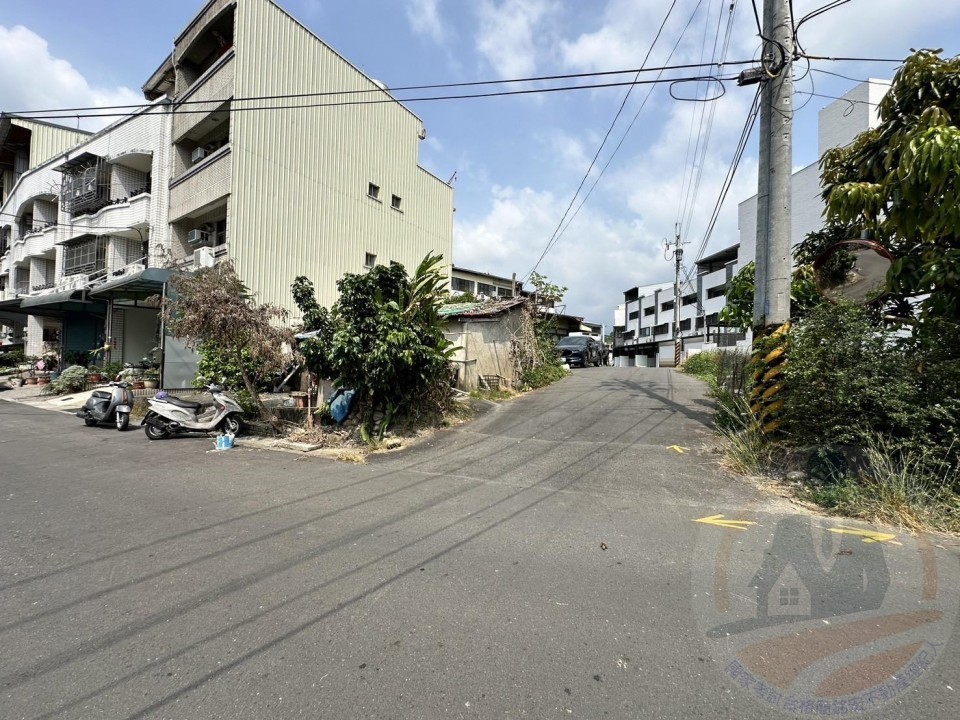 竹崎雙面路建地透天-國家考試合格簡銘宏不動產經紀人 0905151089 竹崎雙面路建地透天 物件照片03